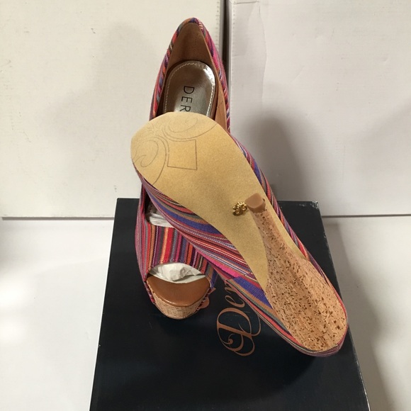 Dereon Chandanie Peep Toe Pumps - Picture 5 of 5